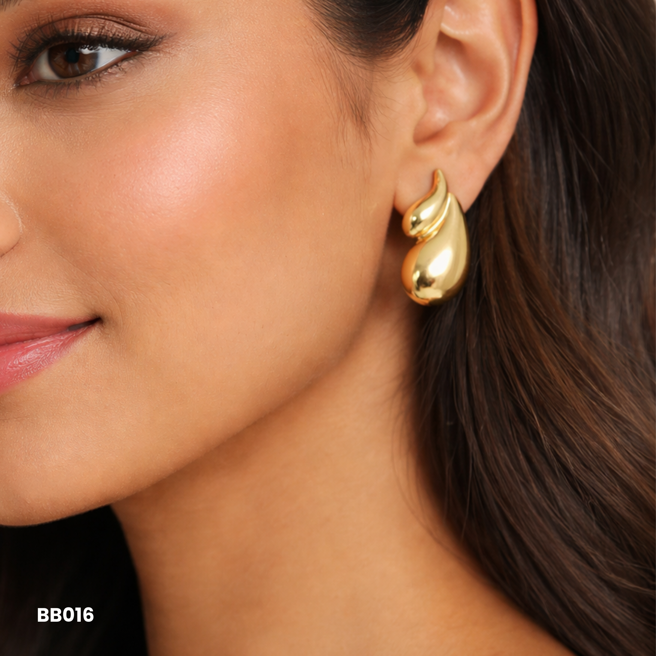 The Diana Vintage Anti Tarnish Button Studs