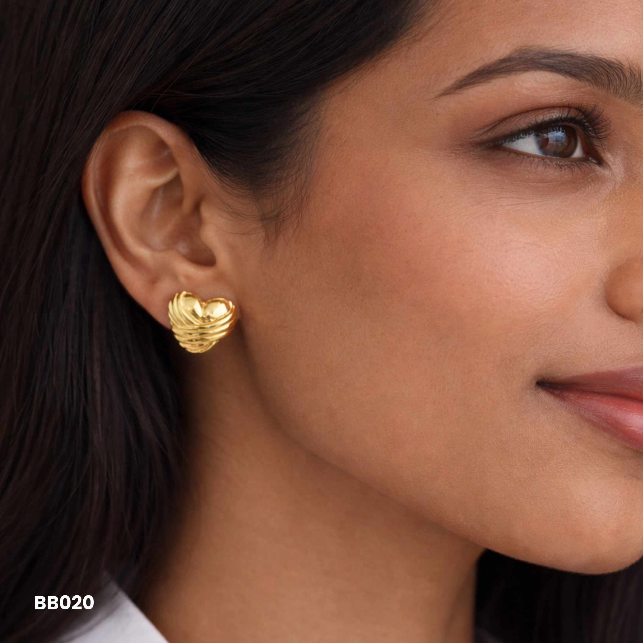 The Aura Tapered Anti Tarnish Heart Earrings
