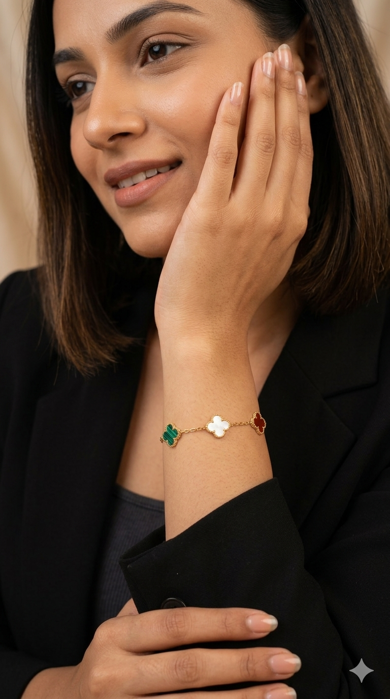 Luxury Clover Charm Bracelet for Women – Anti-Tarnish Gold Stainless Steel Jewelry