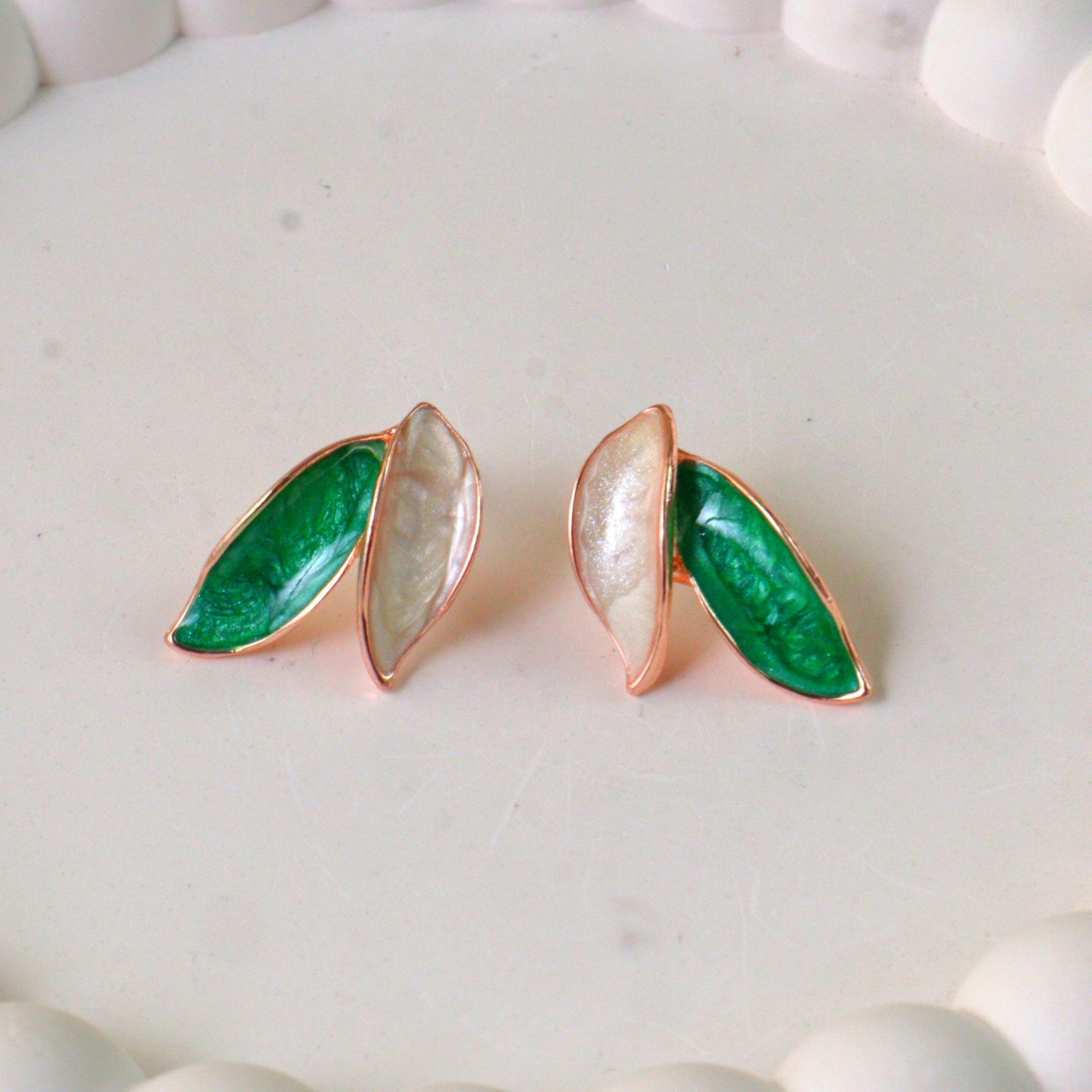 Enamel Double Leaf Stud Earrings – Dainty Two-Tone Botanical Fashion Studs