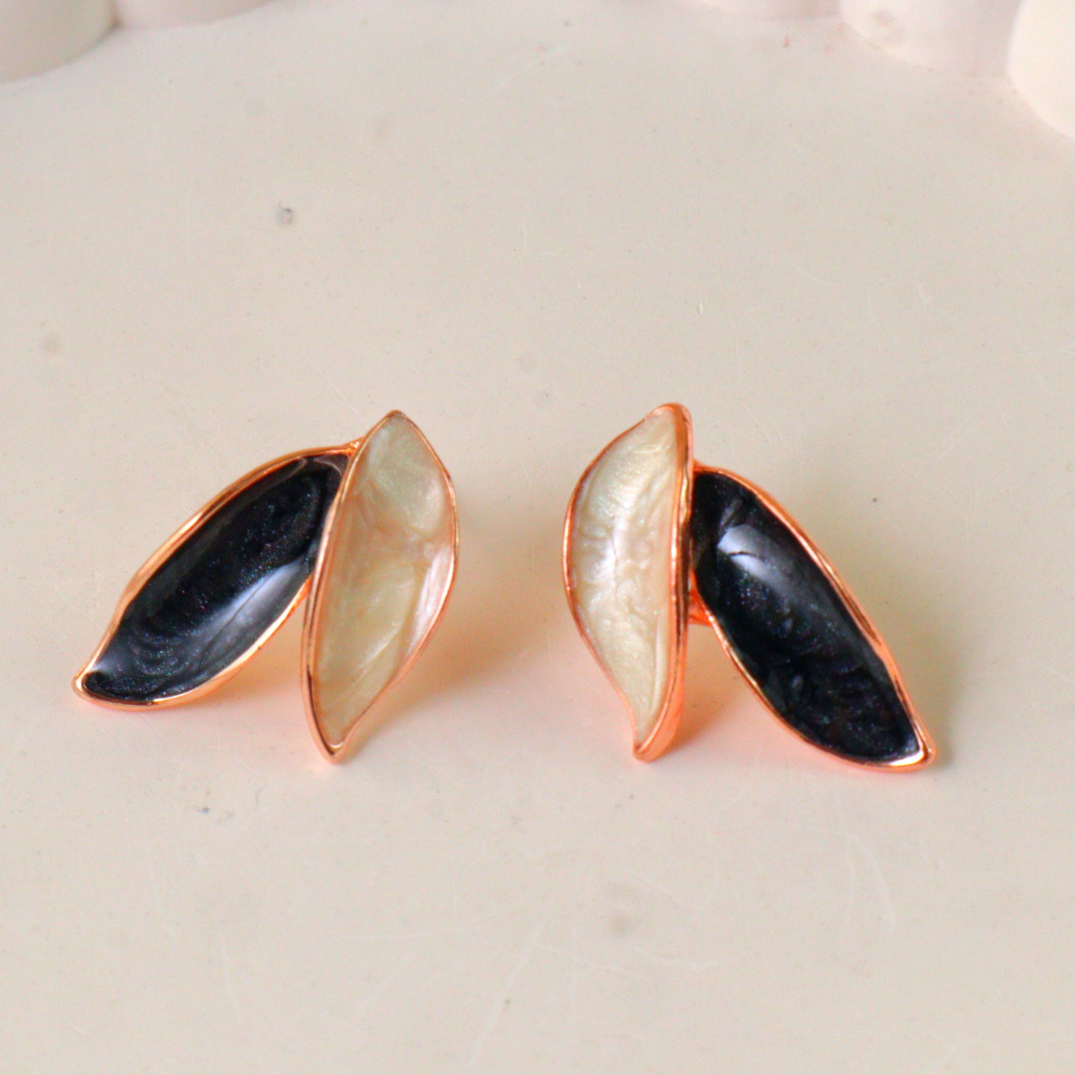 Enamel Double Leaf Stud Earrings – Dainty Two-Tone Botanical Fashion Studs