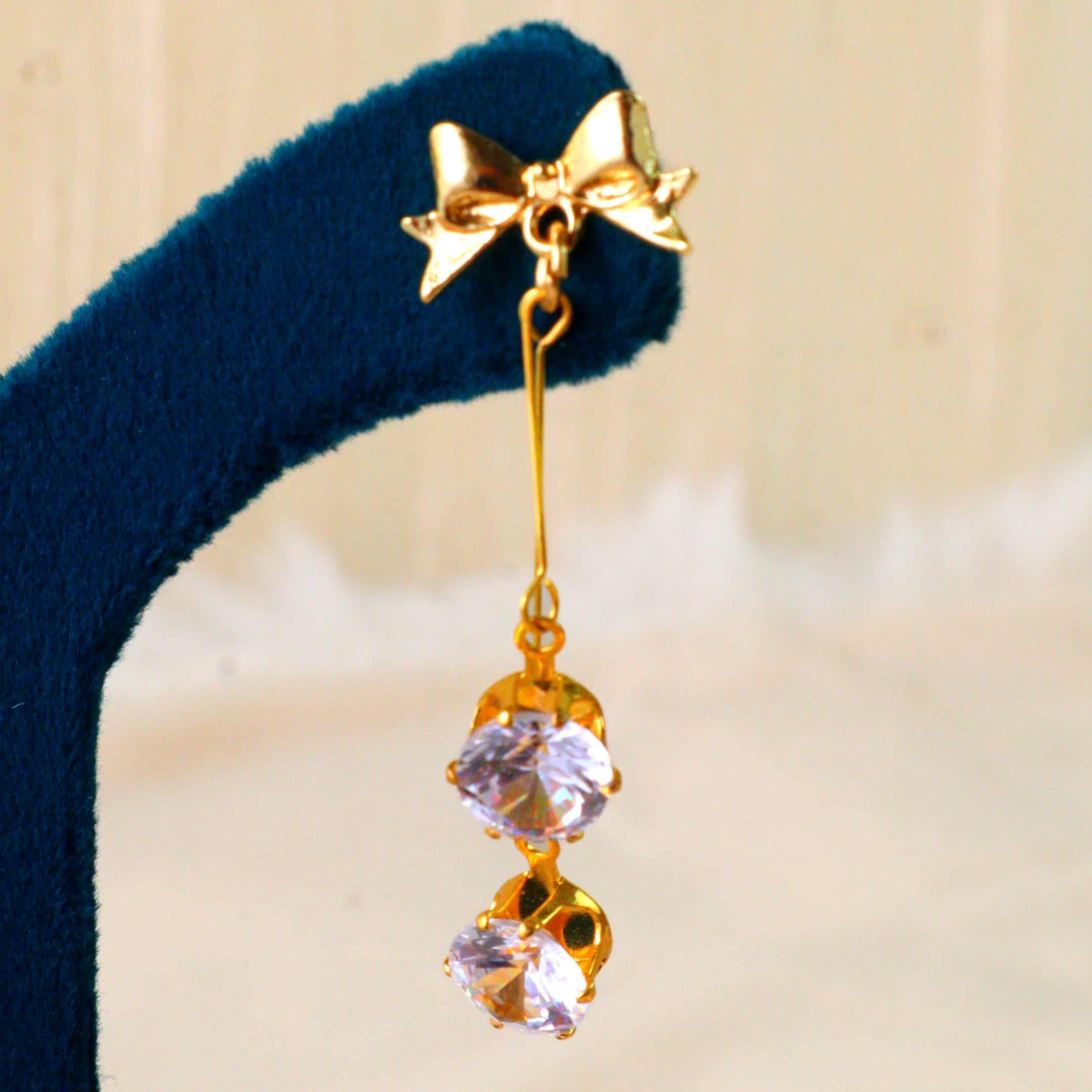Dainty Metallic Linear Tassel Earrings – Textured Charm Drop Earrings with Linear Beads