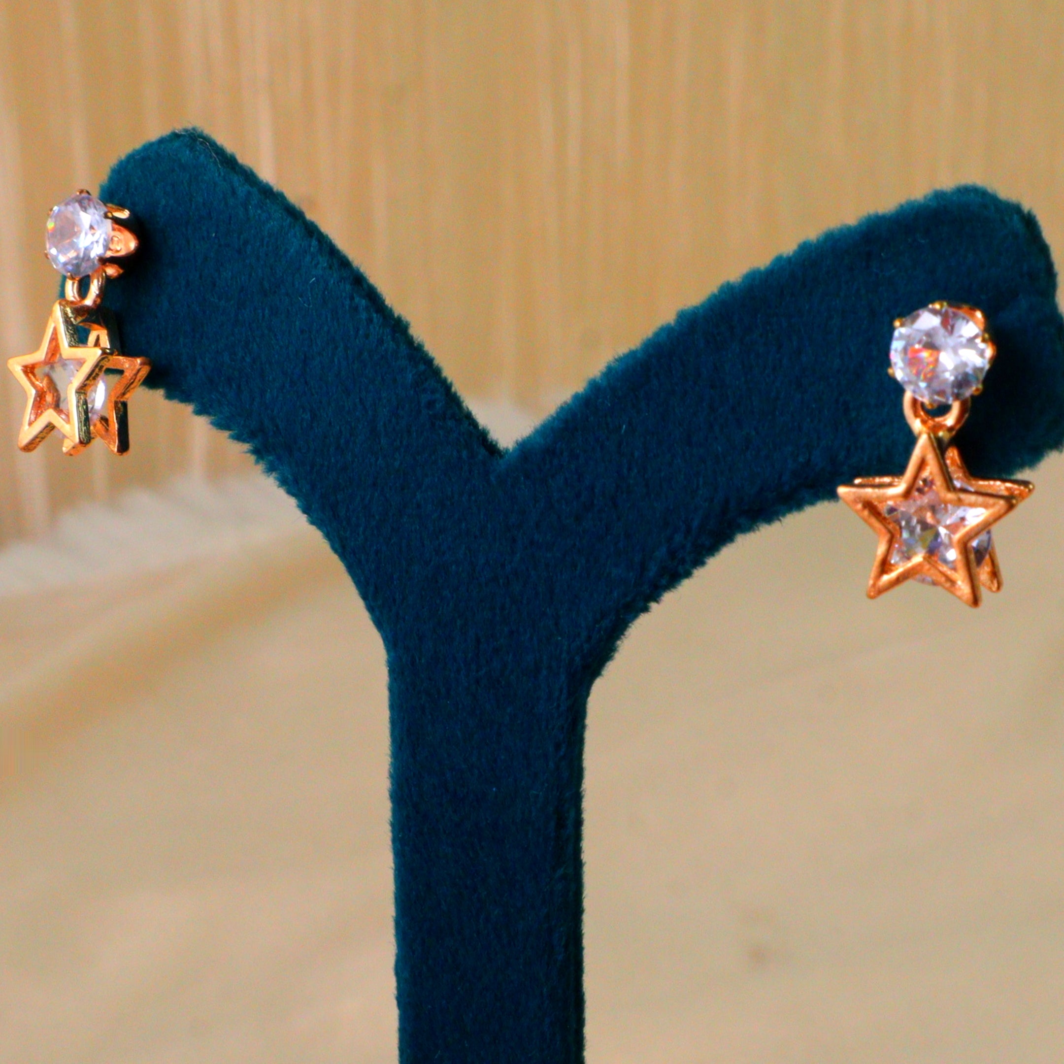 Vintage Style Crystal Drop Gold Earrings – Gold Tone Geometric Fashion Studs