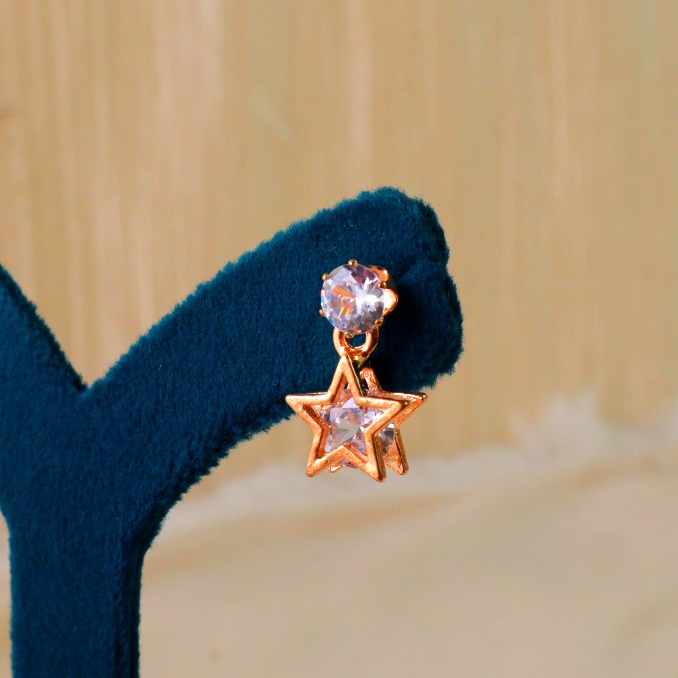 Vintage Style Crystal Drop Gold Earrings – Gold Tone Geometric Fashion Studs