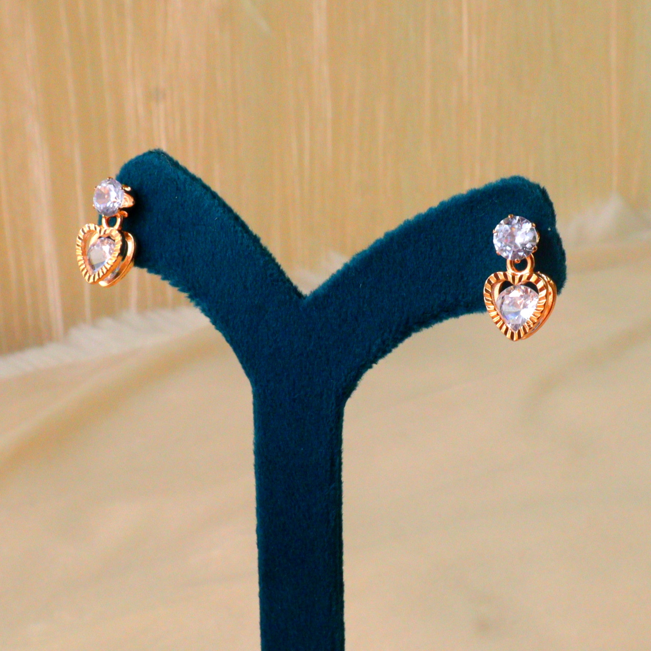 Vintage Style Crystal Drop Gold Earrings – Gold Tone Geometric Fashion Studs