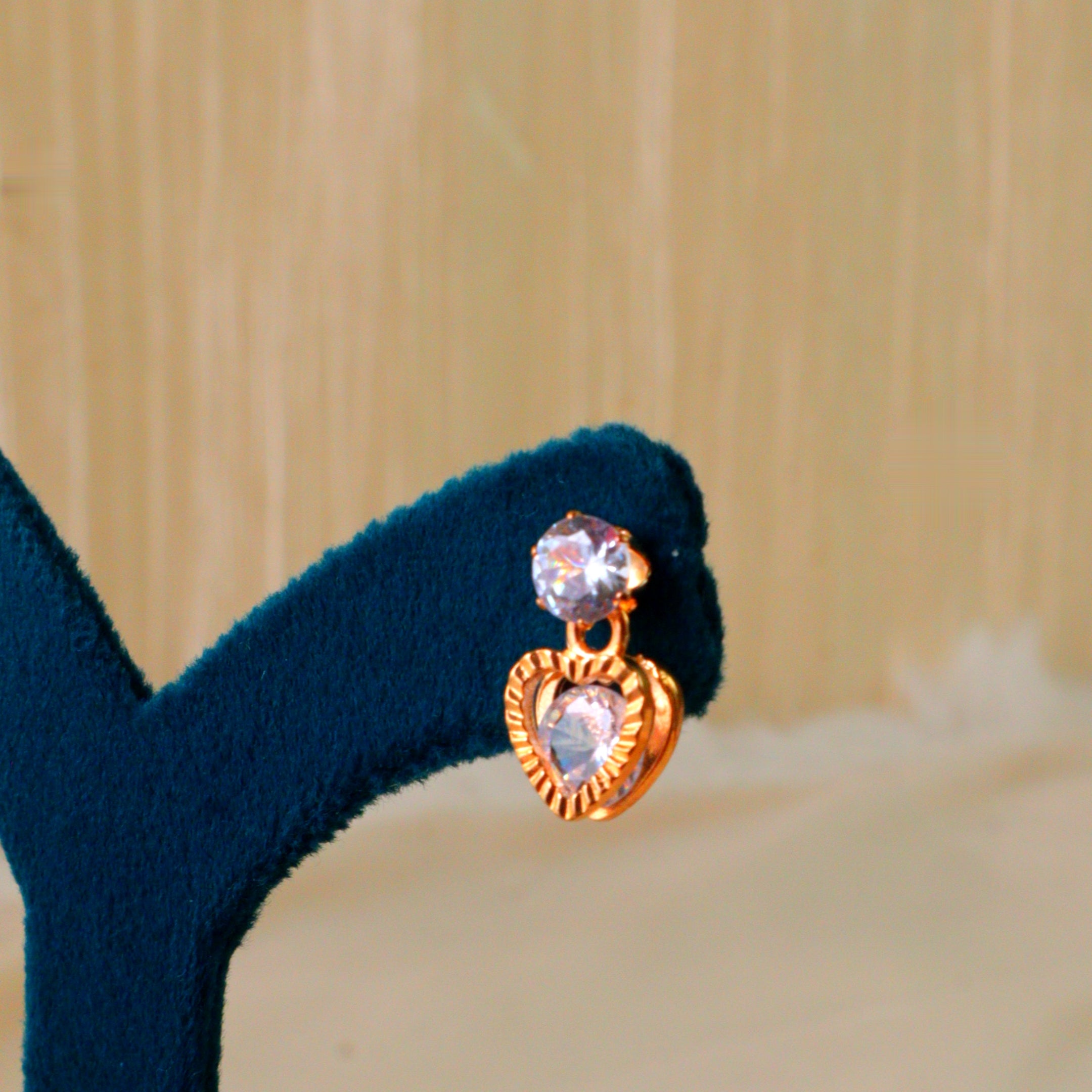 Vintage Style Crystal Drop Gold Earrings – Gold Tone Geometric Fashion Studs