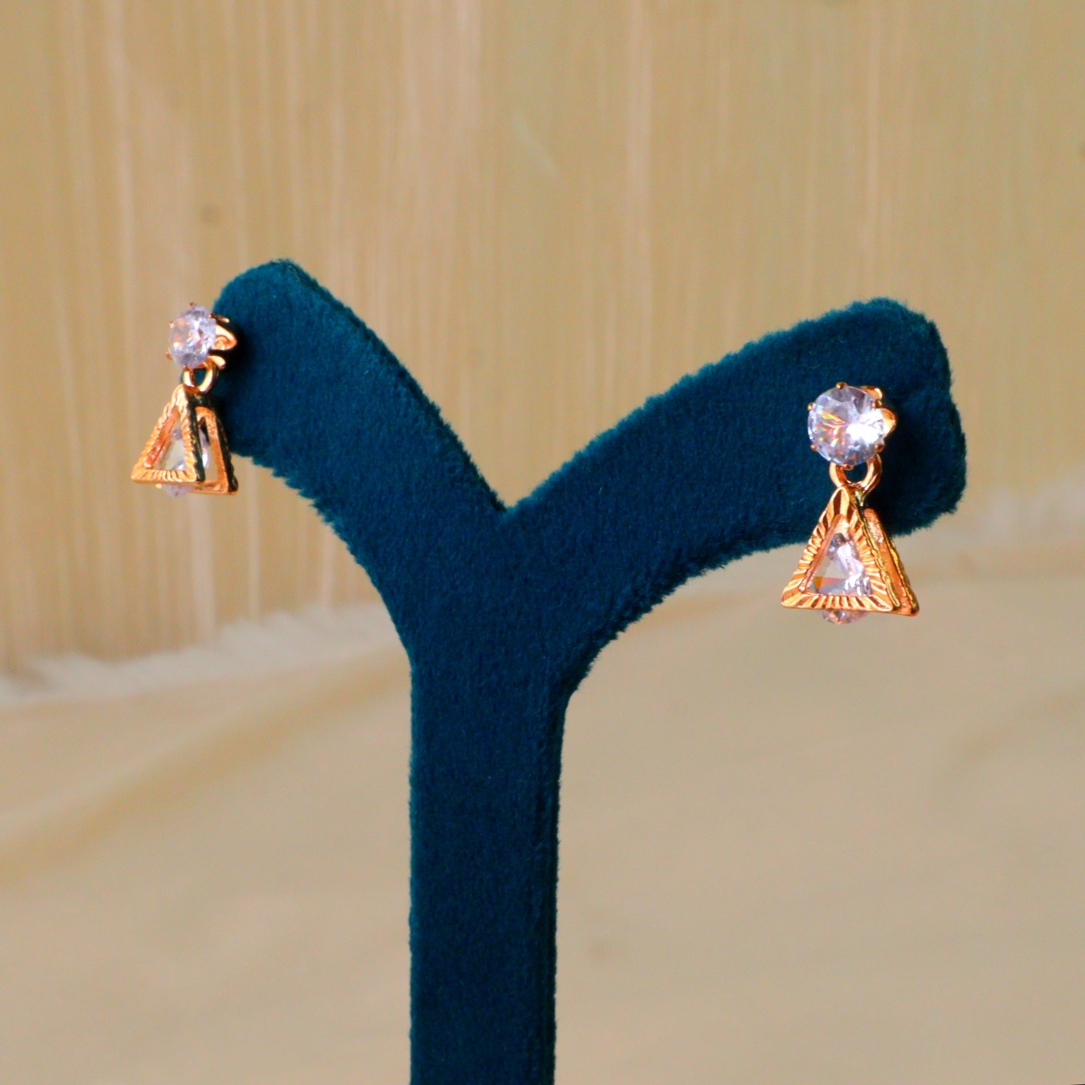 Vintage Style Crystal Drop Gold Earrings – Gold Tone Geometric Fashion Studs
