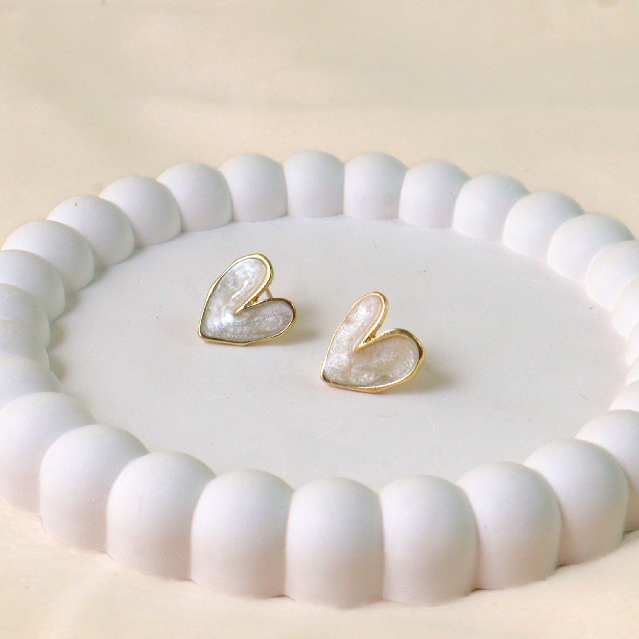Minimalist Pearl Heart Stud Earrings | Modern Fashion Jewelry for Women