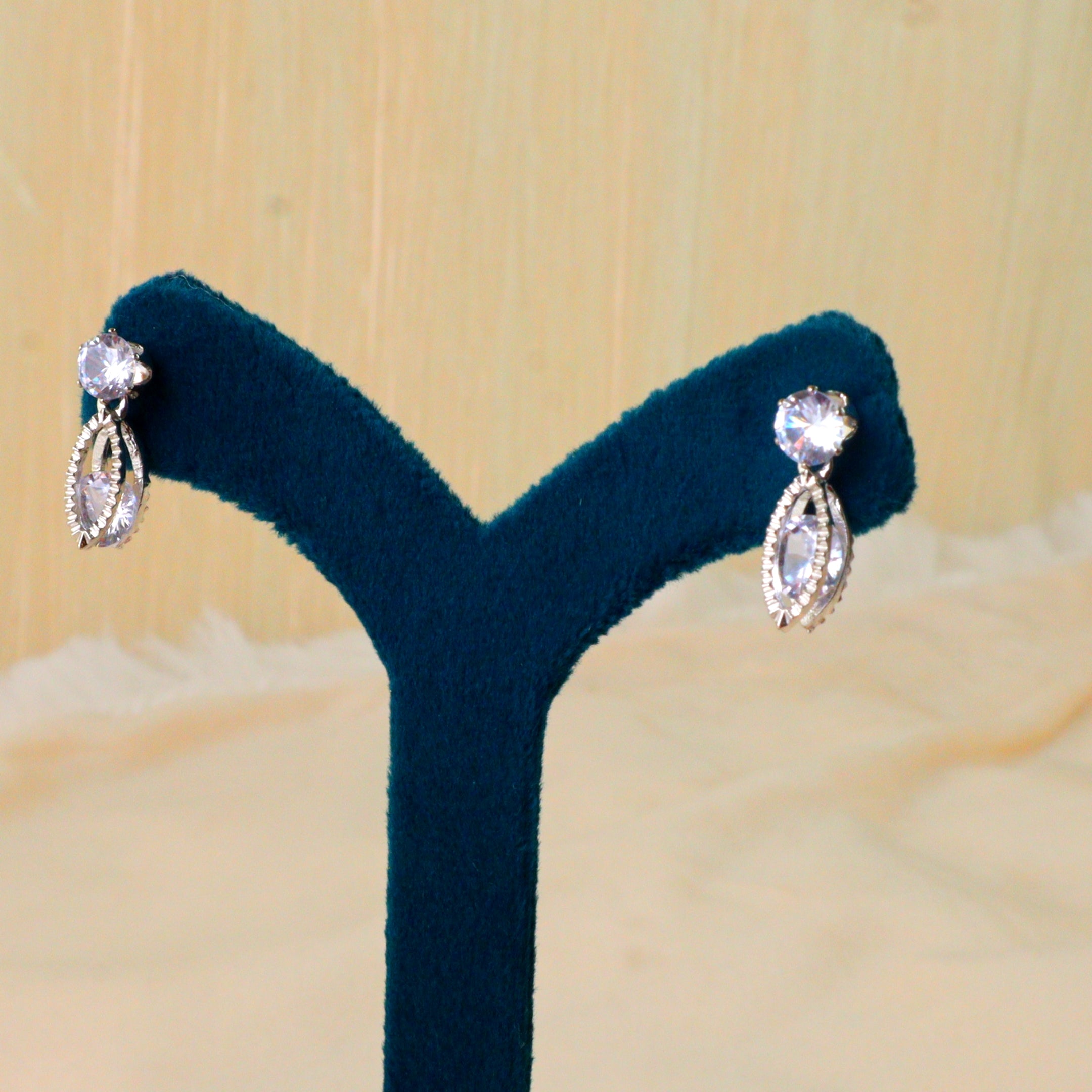 Sparkling Crystal drop Silver Earrings | Elegant Women's Fashion Jewelry