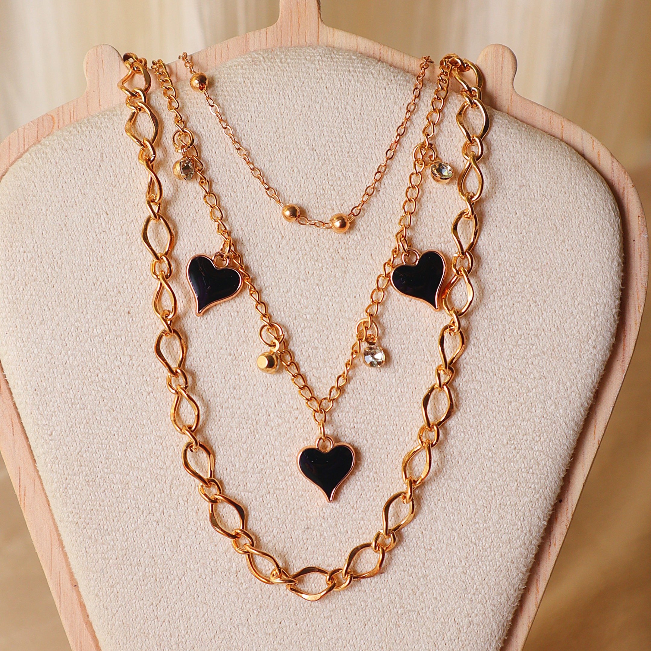 Gold Layered Necklace Set for Women – 3-Piece Black Heart Charm & Chunky Link Chain Combo