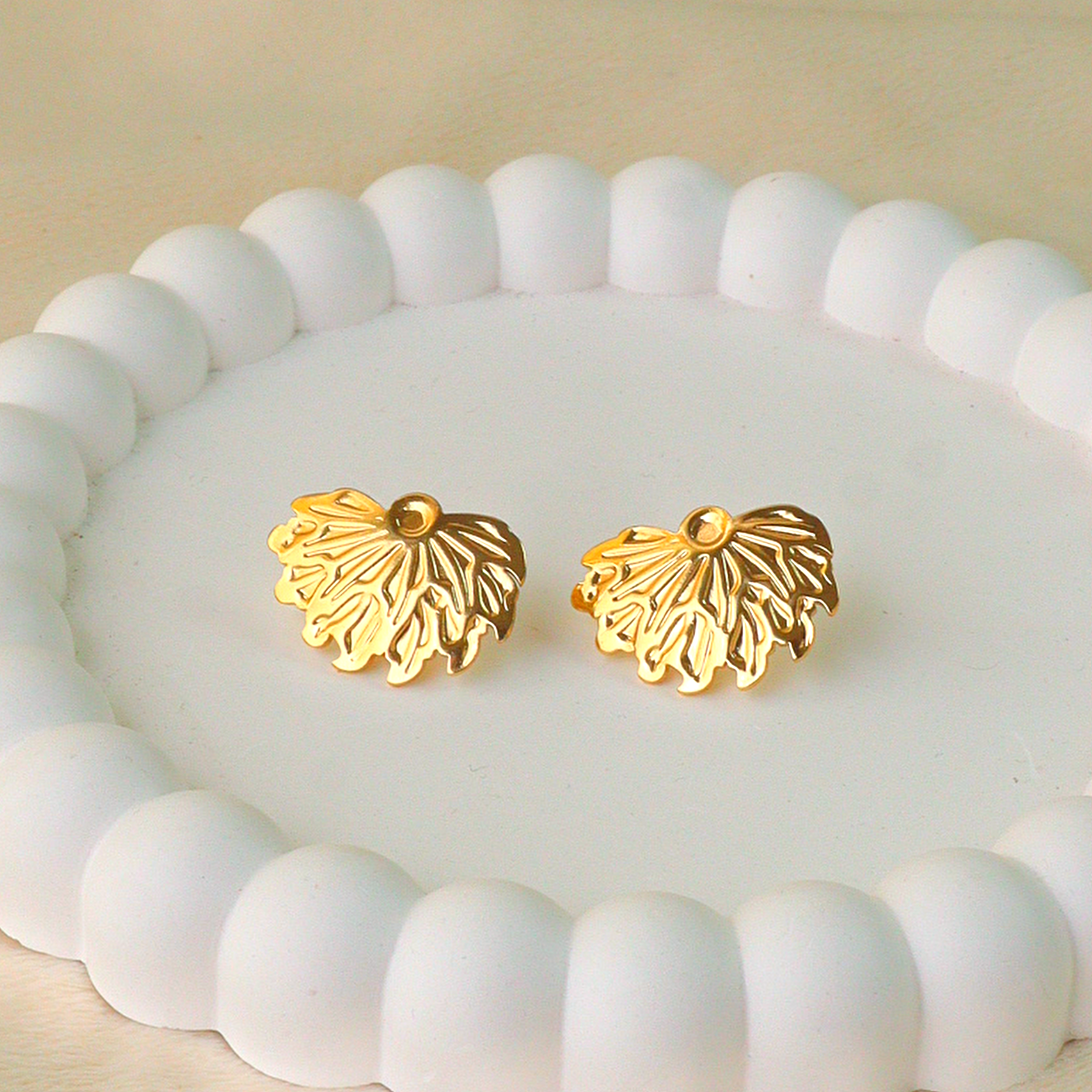 The Blossom Crest Studs (Anti Tarnish)