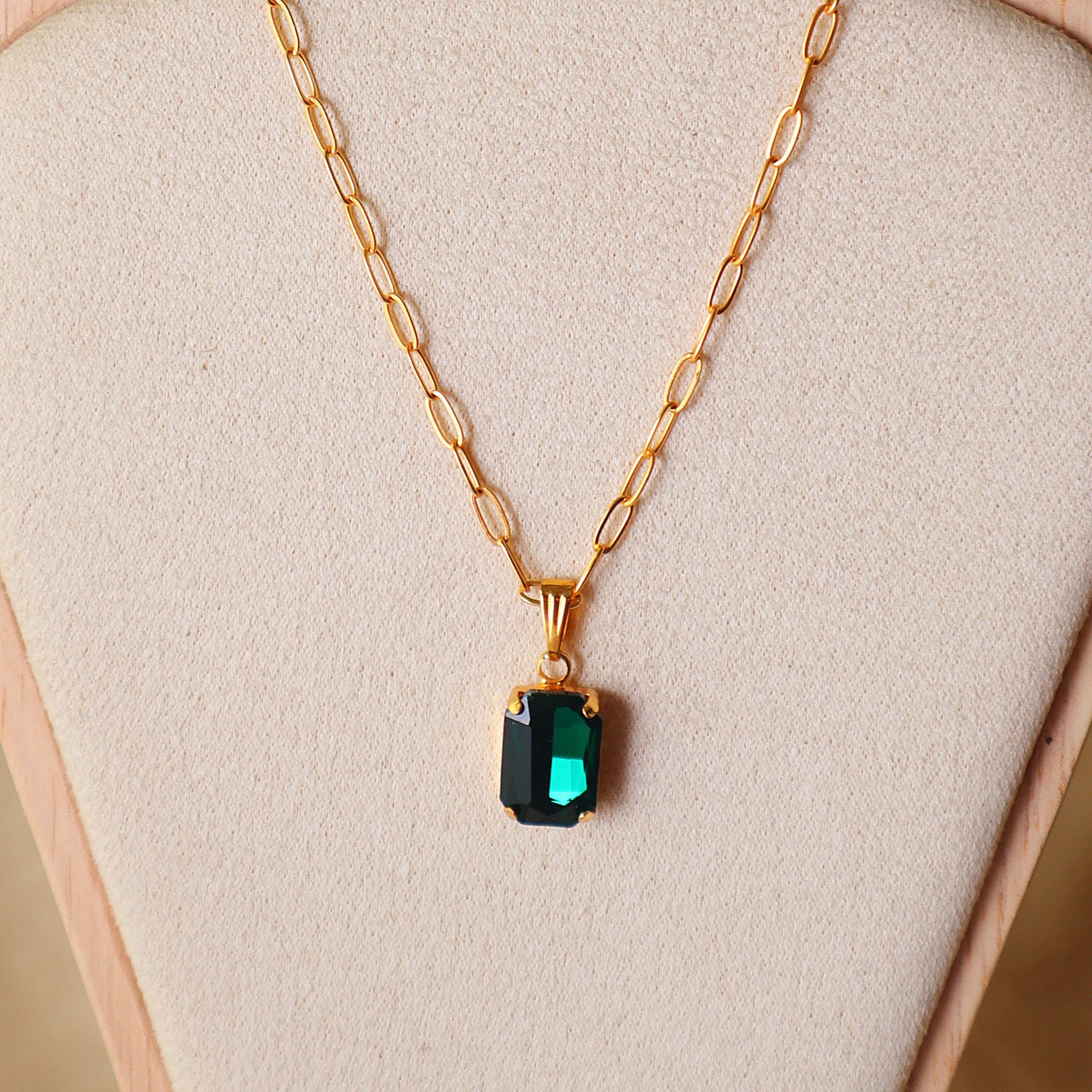 Gold Emerald Green Crystal Necklace & Earrings Set – 2-Piece Gemstone Jewelry Combo