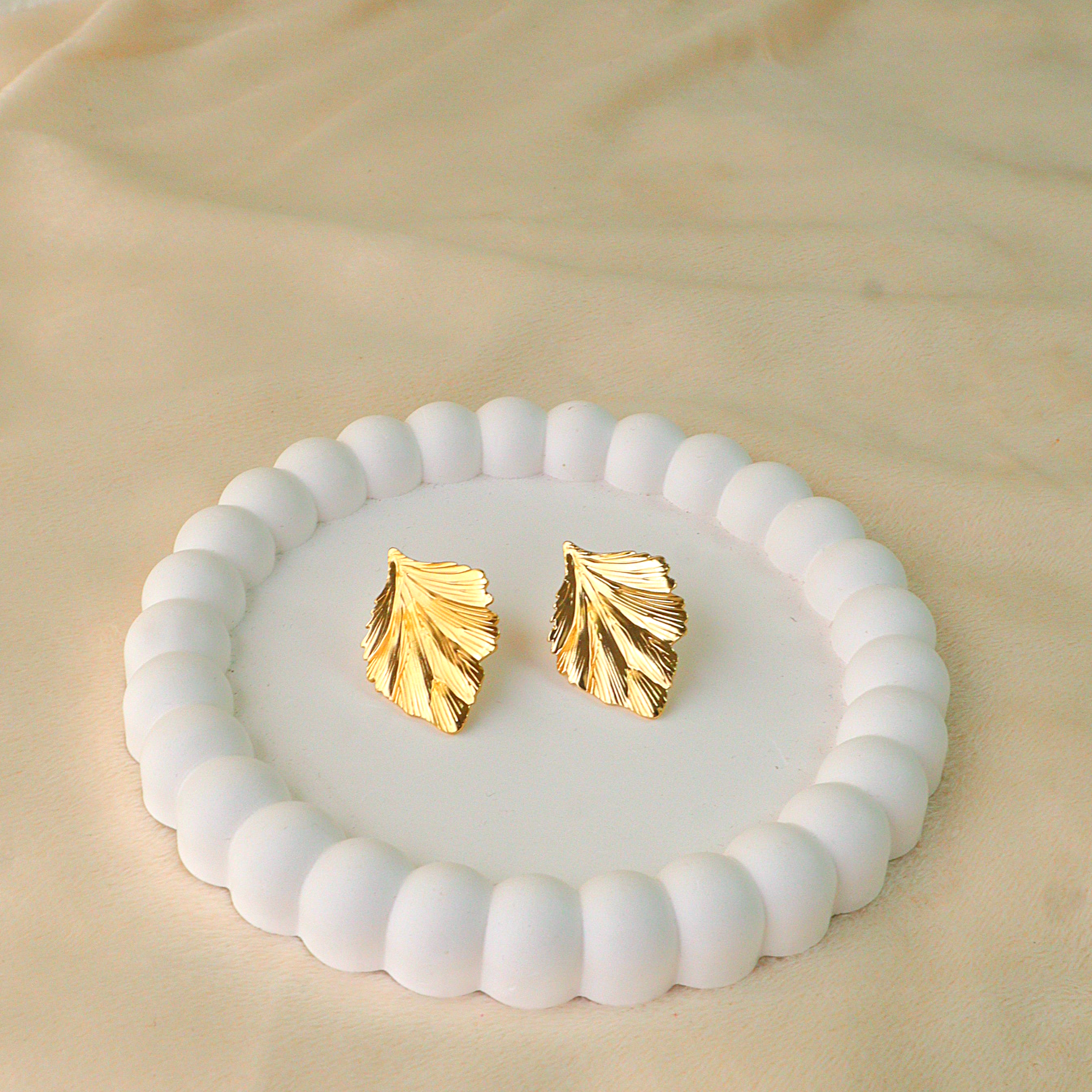 The Eden Leaf Earrings (Anti Tarnish)