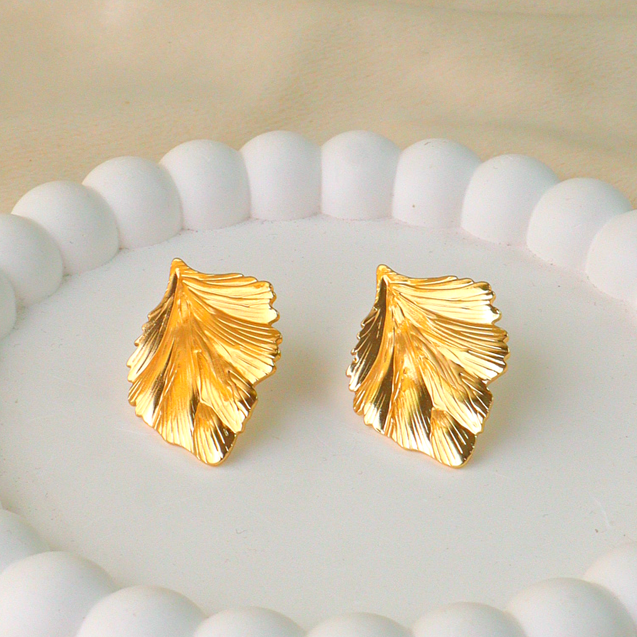 The Eden Leaf Earrings (Anti Tarnish)