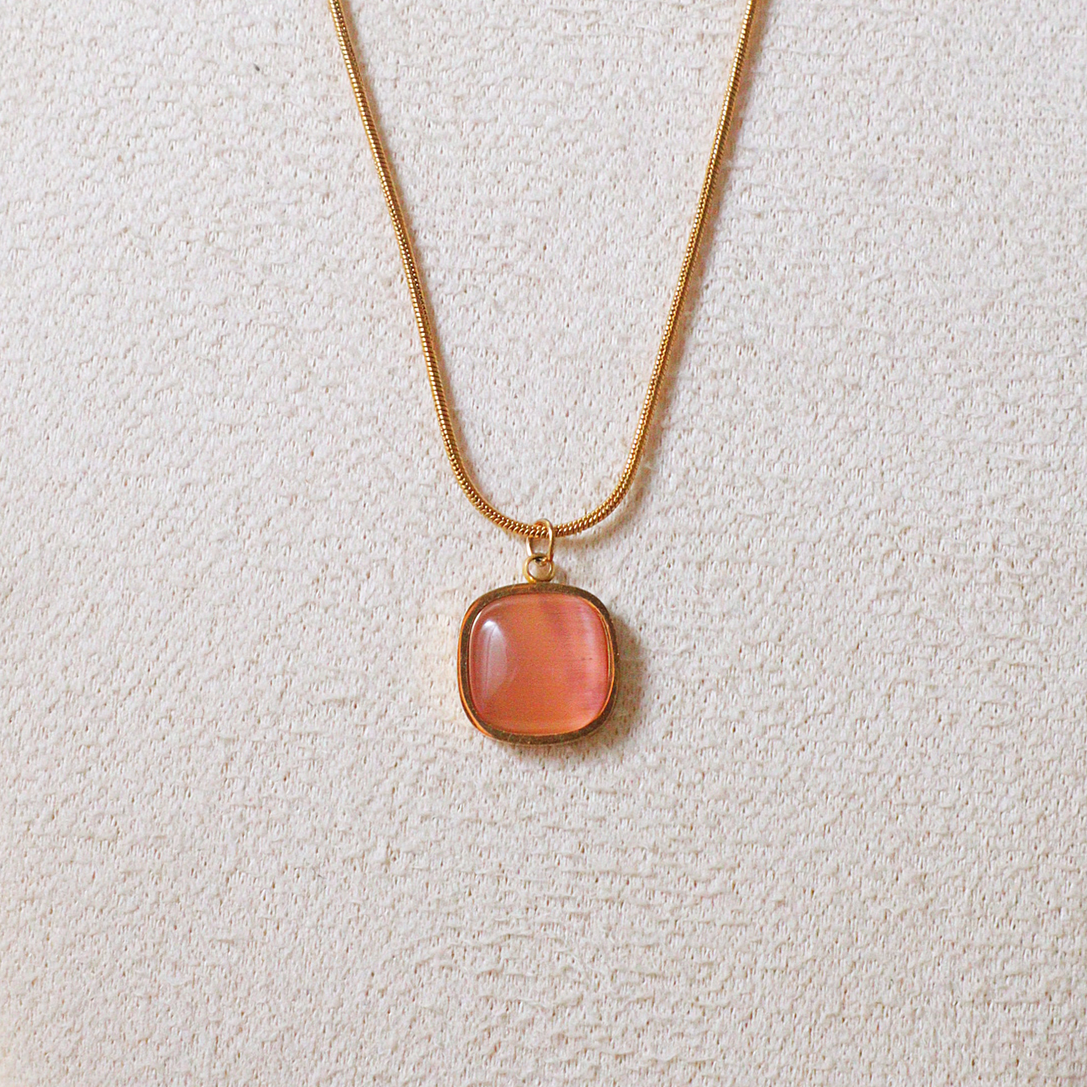 Anti-Tarnish Gold Pink Gemstone Necklace – Waterproof Daily Wear Snake Chain