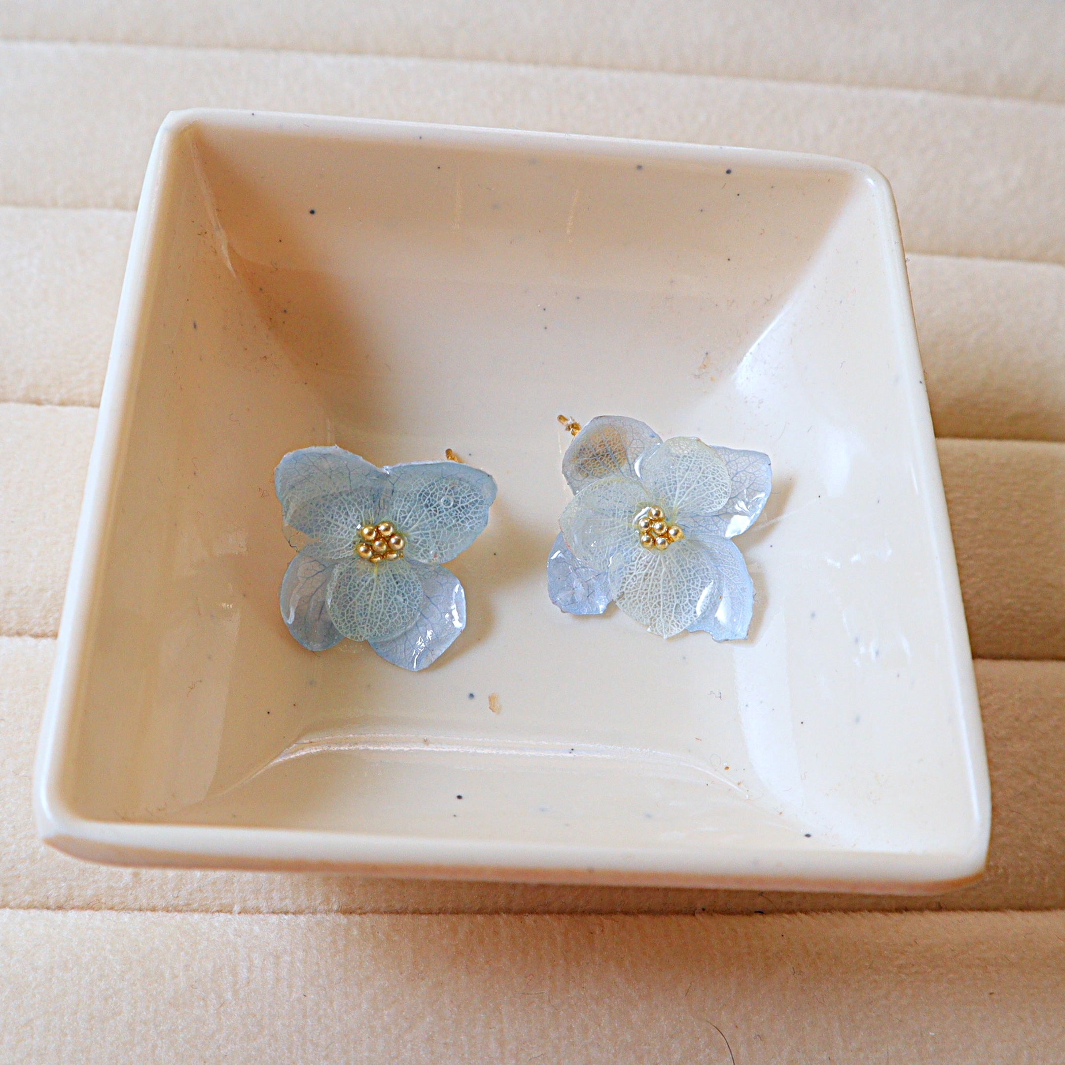 Real Preserved Sky Blue Hydrangea Flower Stud Earrings | Handcrafted Resin Botanical Petal Studs with Gold Seed Beaded Center