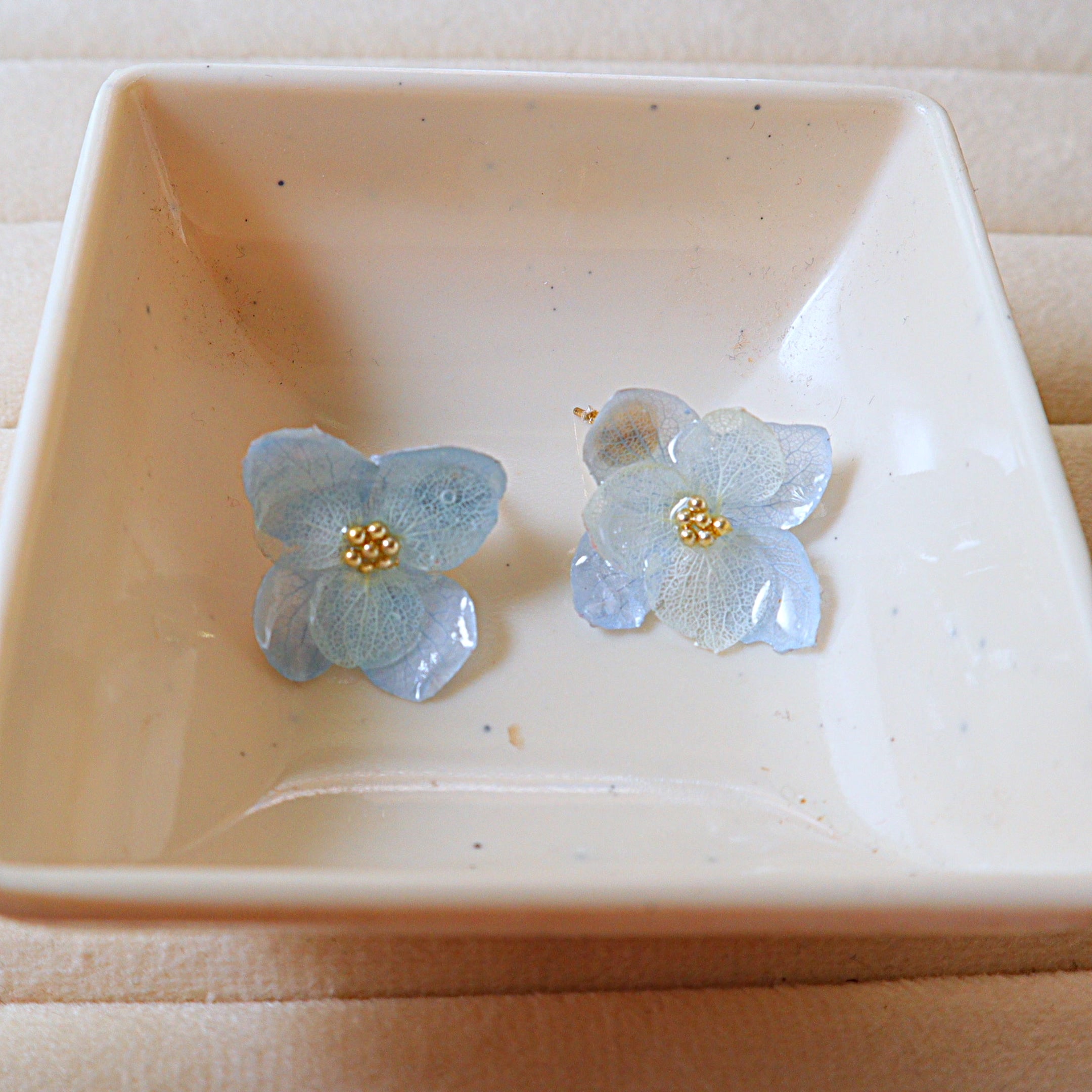 Real Preserved Sky Blue Hydrangea Flower Stud Earrings | Handcrafted Resin Botanical Petal Studs with Gold Seed Beaded Center