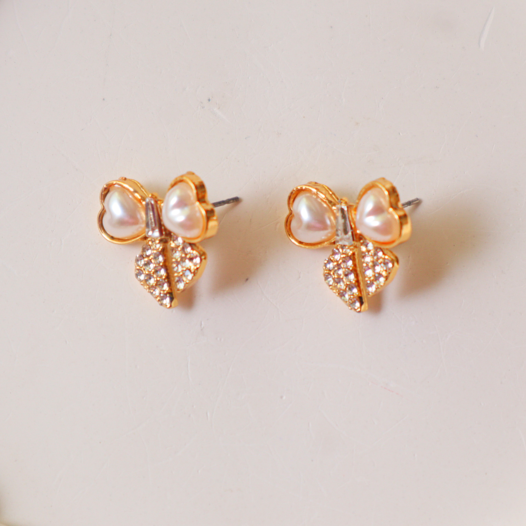 Elegant Pearl Bow Stud Earrings with Crystal Rhinestones – Gold Ribbon Fashion Jewelry
