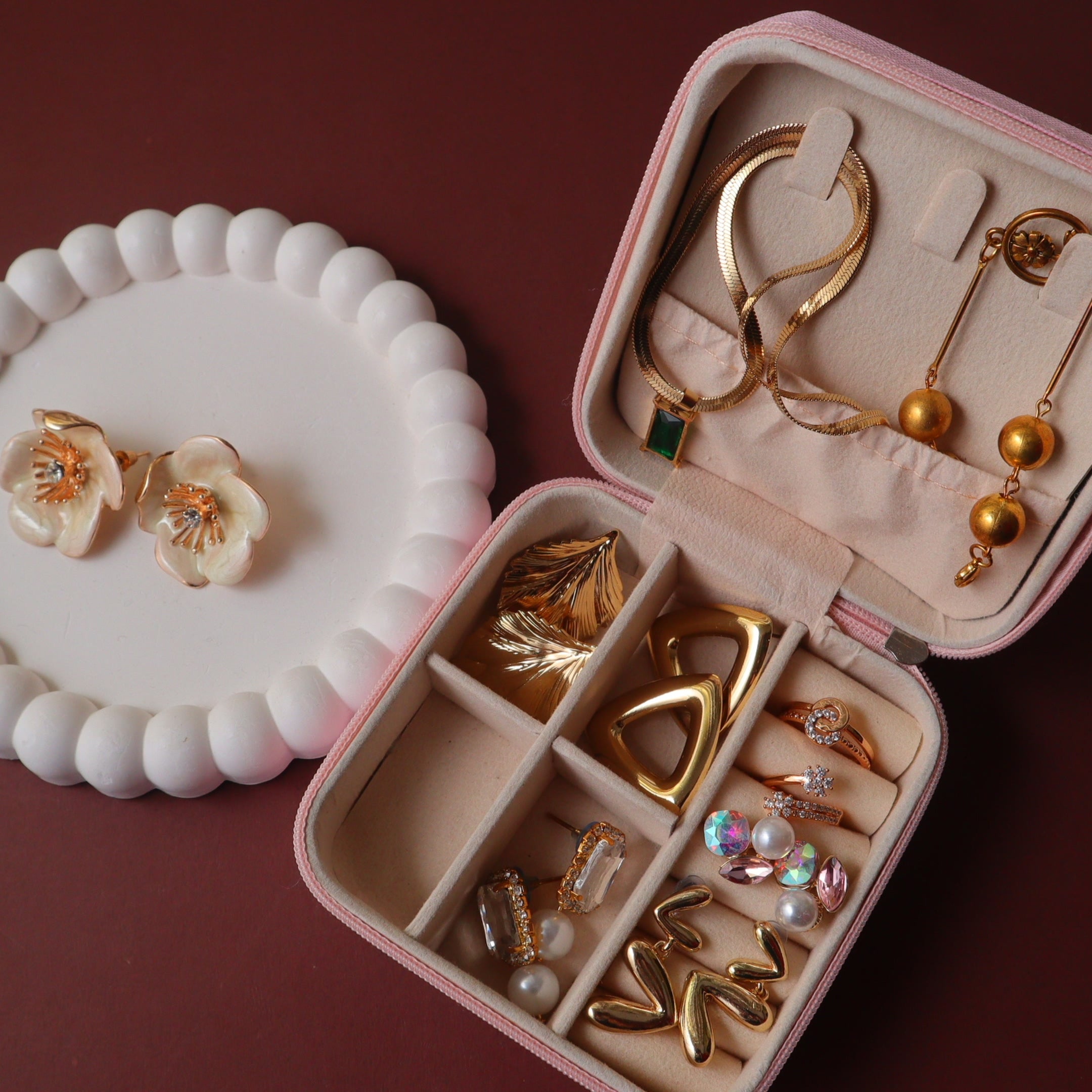 Luxury Jewelry Gift Hamper for Her – Curated Gold Jewelry Collection with Portable Travel Box