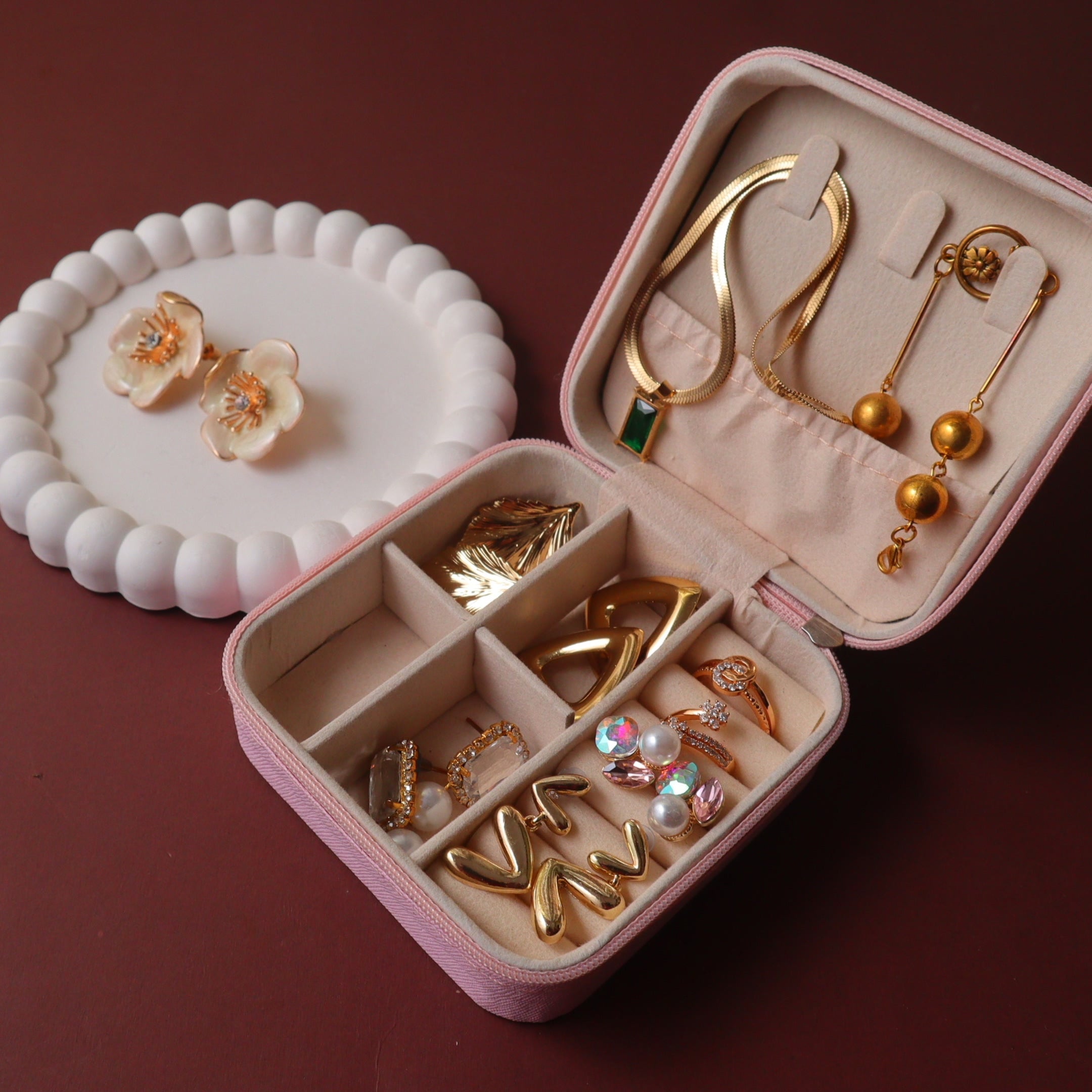 Luxury Jewelry Gift Hamper for Her – Curated Gold Jewelry Collection with Portable Travel Box