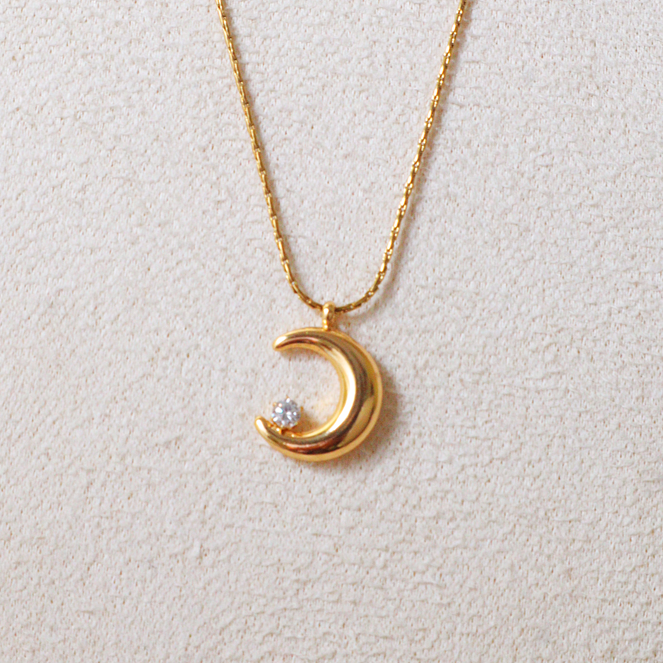 Dainty Gold Celestial Moon Necklace – Tarnish-Free Solitaire Zirconia Charm Jewelry