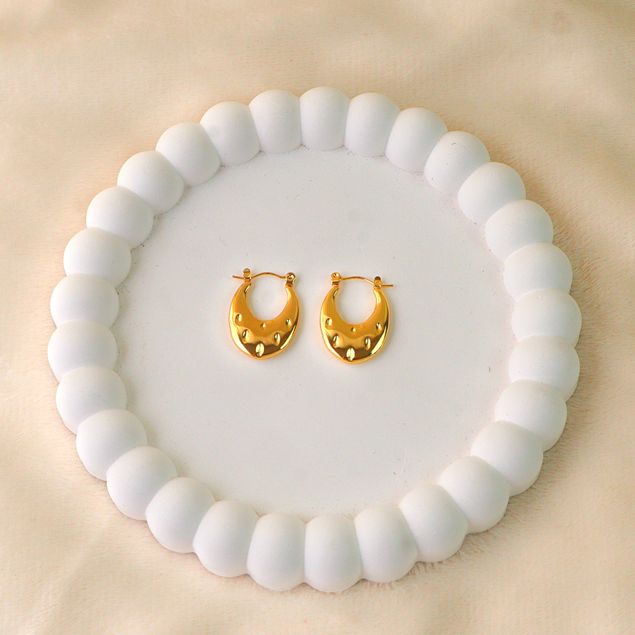 Aurora Twist Anti Tarnish Hoops