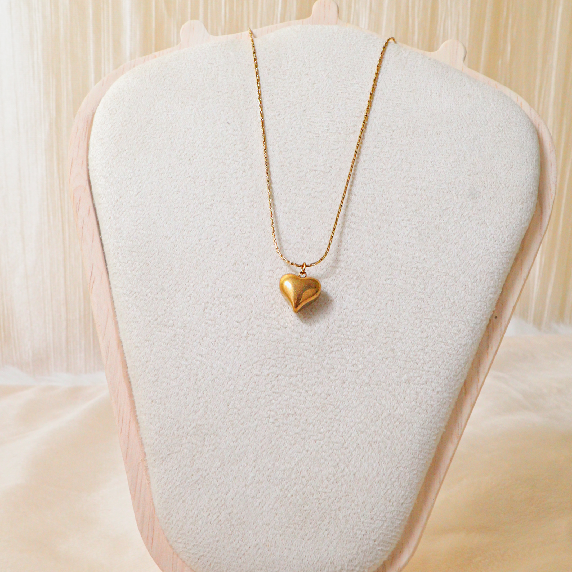 Anti-Tarnish Puffy Heart Necklace – Tarnish-Free Gold Plated Minimalist Charm