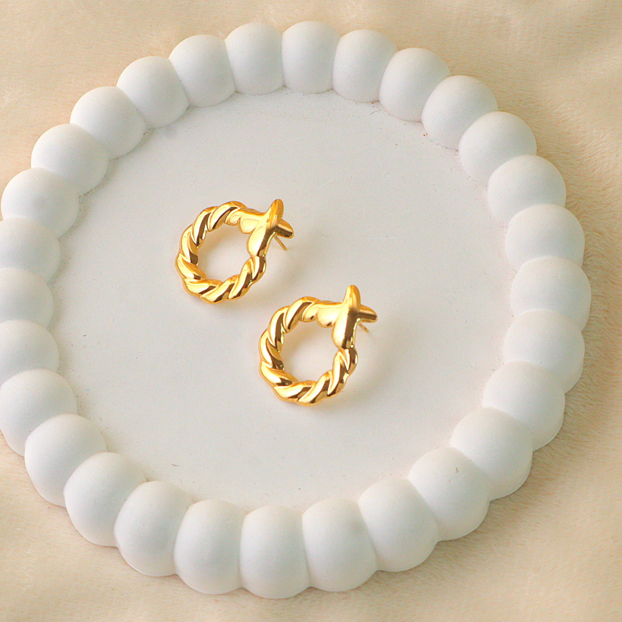 Twisted Halo Anti Tarnish Hoops