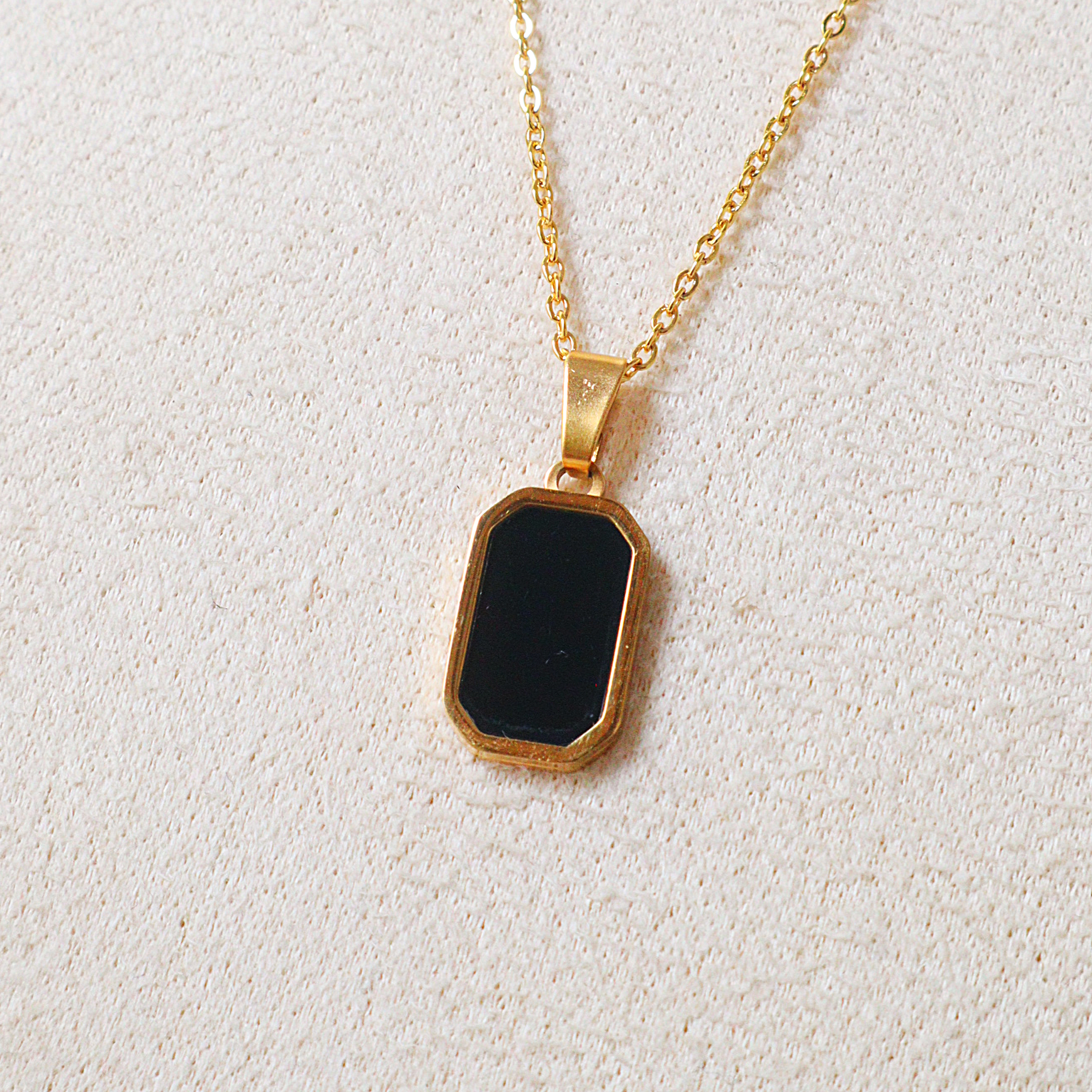 18K Gold Plated Black Onyx Pendant Necklace – Anti-Tarnish Waterproof Rectangle Choker
