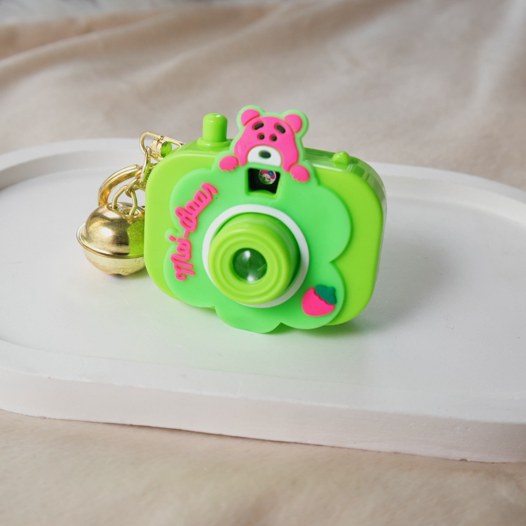 Interactive Mini Camera keychain with Viewfinder Images - Cute Toy Bag keychain