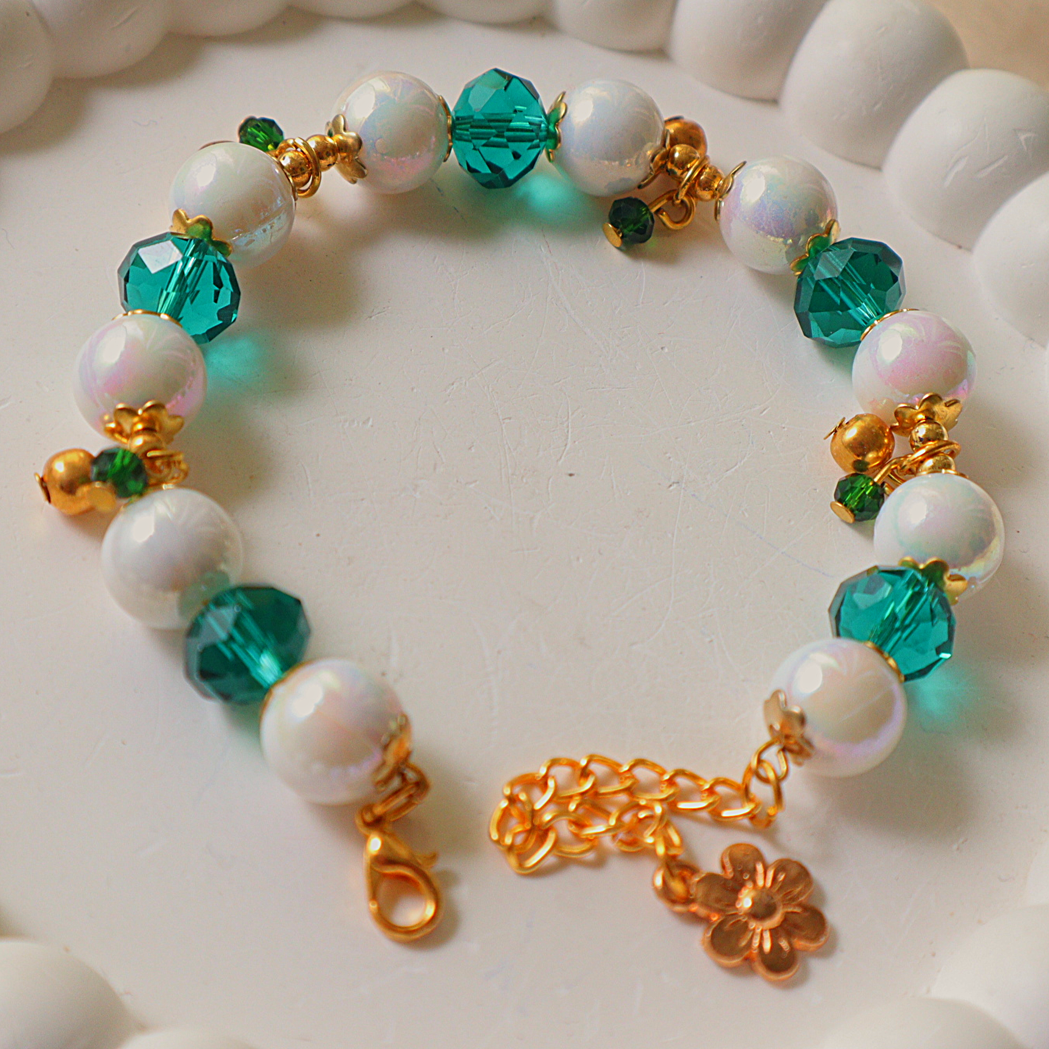 Iridescent White Pearl & Emerald Crystal Bead Bracelet with Gold Flower Charm