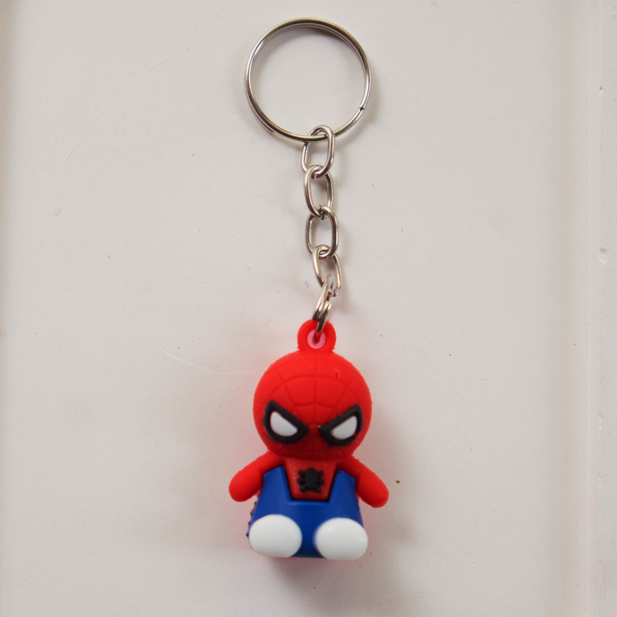 Cute 3D Cartoon Character keychains / Trendy Mini Figure keychain Collection - Adorable Key Ring Charms for Bags & Gifts