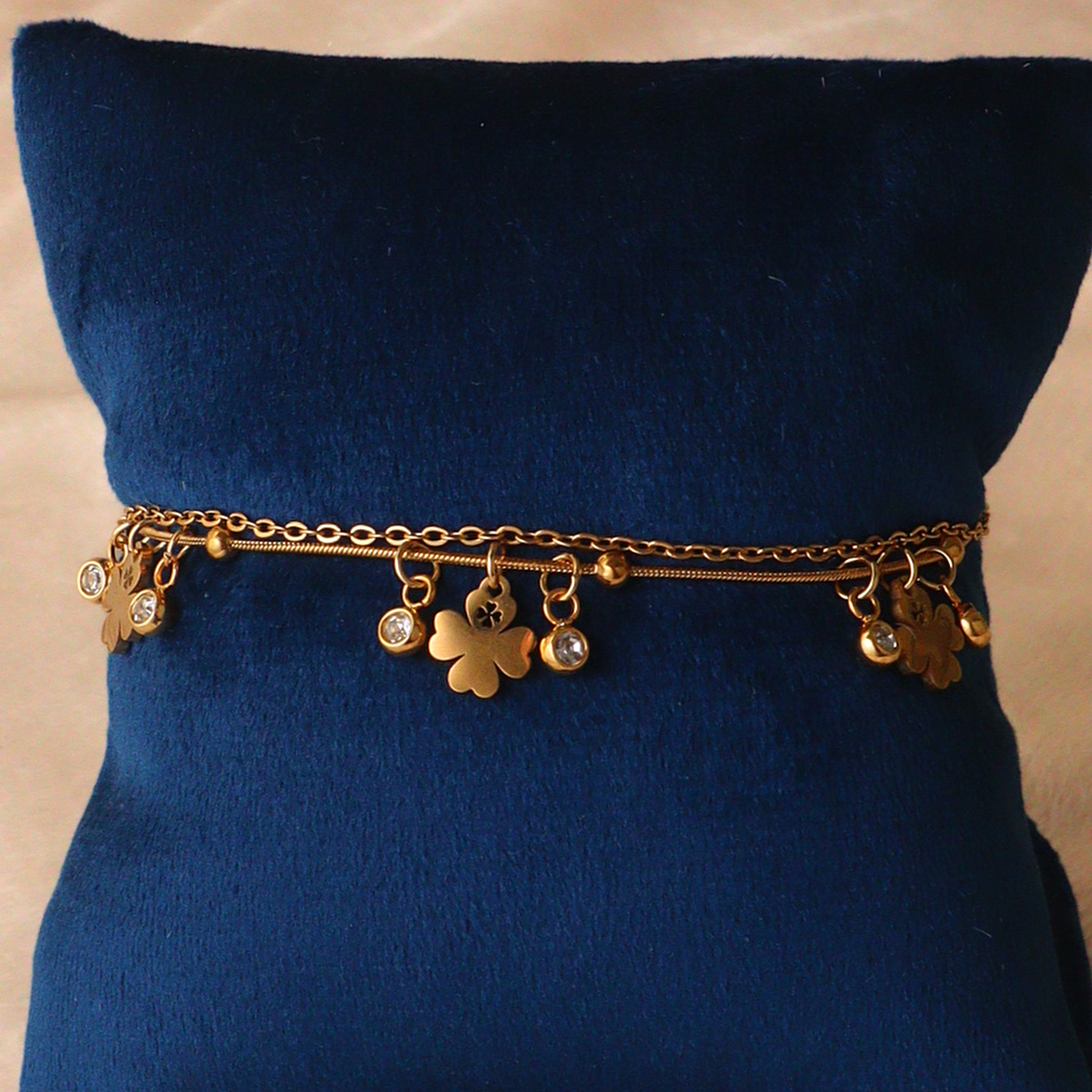 Gold Four Leaf Clover Charm Bracelet for Women – Anti-Tarnish Stainless Steel Crystal Bracelet