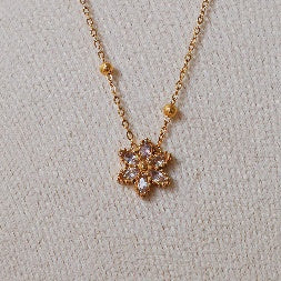 Gold Zirconia Floral Starburst Necklace – Anti-Tarnish Dainty Flower Chain