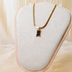 Gold Plated Minimalist Black Stone Pendant Necklace – Anti-Tarnish Daily Wear Jewelry
