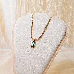 Gold Plated Minimalist Green Stone Pendant Necklace – Anti-Tarnish Daily Wear Jewelry