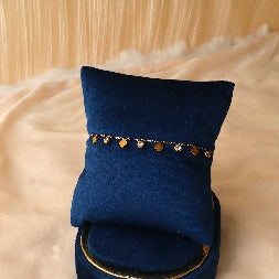 Gold Clover Floral Charm Bracelet for Women – Minimalist Gold Chain Bracelet